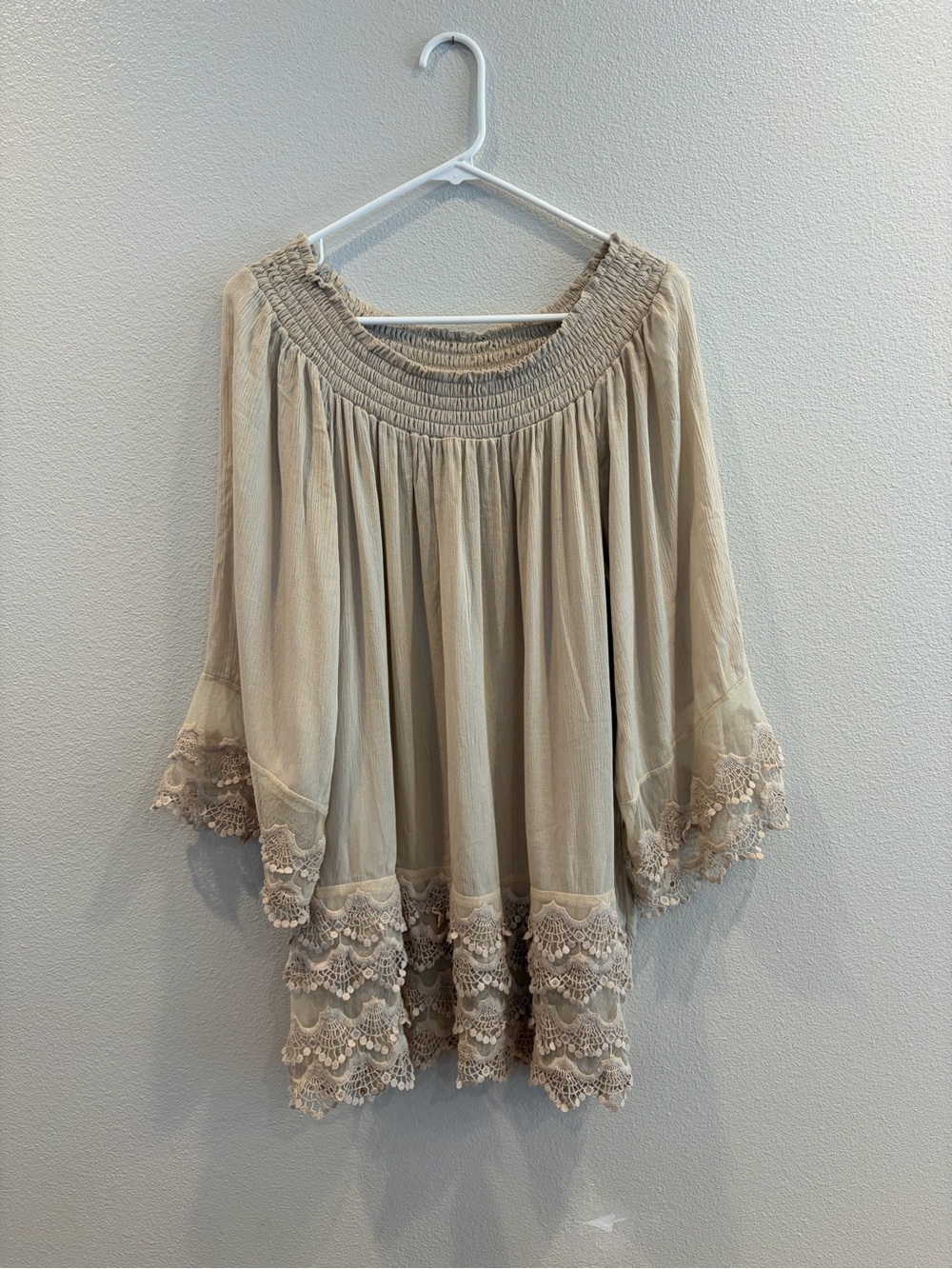 5/$26 Kaktus Neutral Beige Smocked Neck Peasant Top